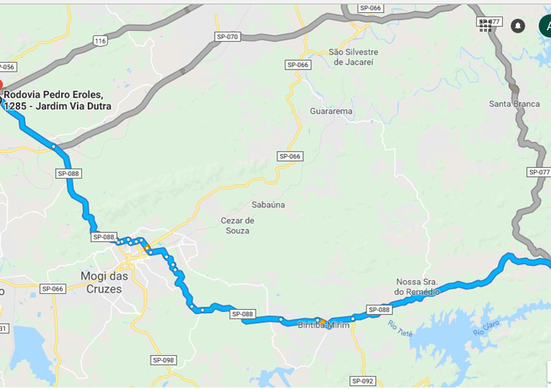 Trânsito na Rodovia Pedro Eroles SP 088